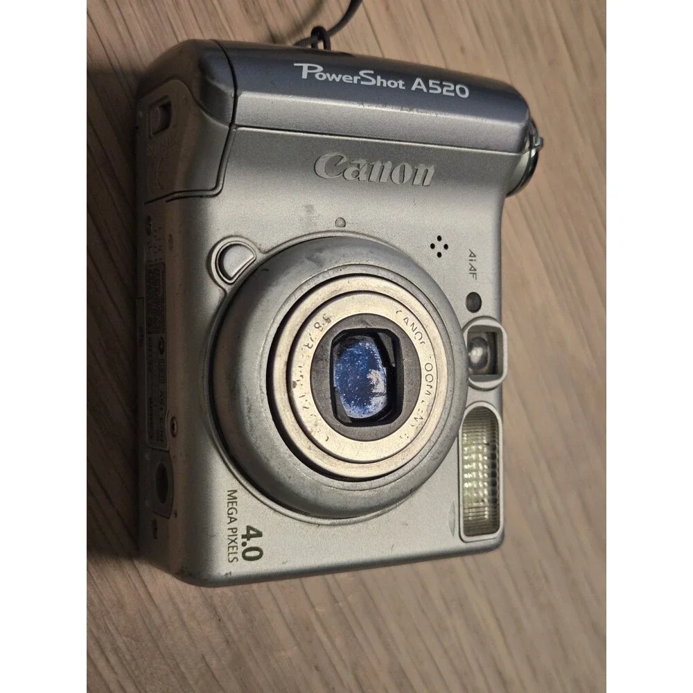 Canon PowerShot A520 Digital Camera 4.0MP Silver For PARTS ONLY